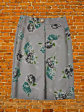 WOMENS ANN TAYLOR SIZE UK 8 GREY FLORAL STRAIGHT PENCIL PLEAT SKIRT KNEE LENGTH