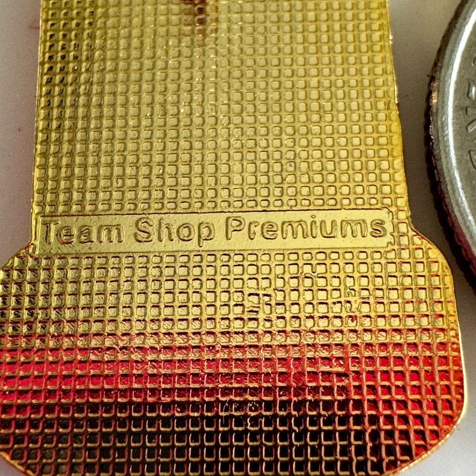 Arizona Diamondbacks 2002 Diamondbackers Pin – MLB Trophy Style Badge - Image 4 of 4