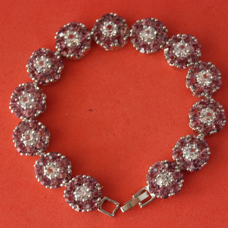 Hermoso brazalete con amatista enchapado en oro blanco 18K 14,6 Gr.7"4 pulgadas. En caja Foto 2 de 4