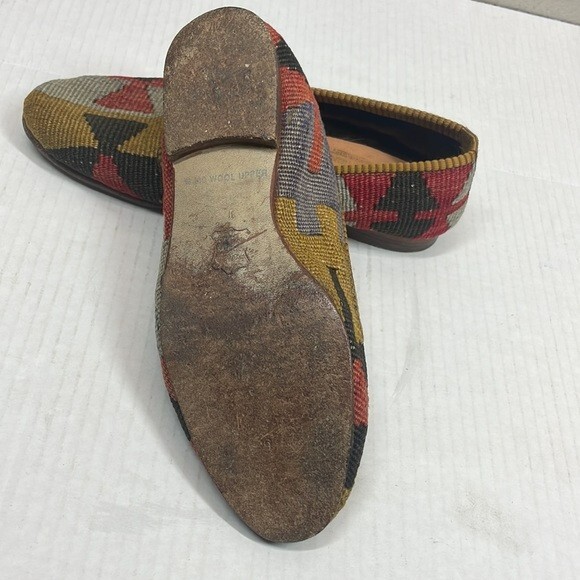 The Nomadic Collection wool upper flats size 6 6.5 - image 6