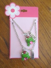 TWIN GIRL BEST FRIENDS GREEN FROGS NECKLACES PENDANTS SET LOT NWT 7 8