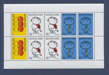 NETHERLANDS - Scott B455a - MNH S/S - Child Welfare 1965 --a