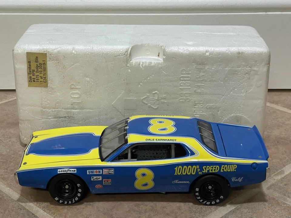 1975 Dale Earnhardt RPM 10,000 Speed Equipment Dodge Charger NASCAR ELITE 1/24 - Image 3 of 4