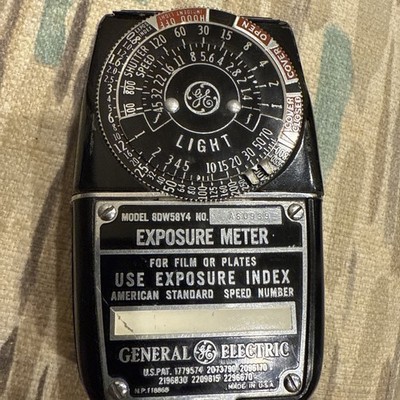 Vintage GE General Electric Light Meter 8DW58Y4 B73008 Working Condition
