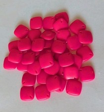 Lot Of 40 Hot Pink Square Plastic Beads