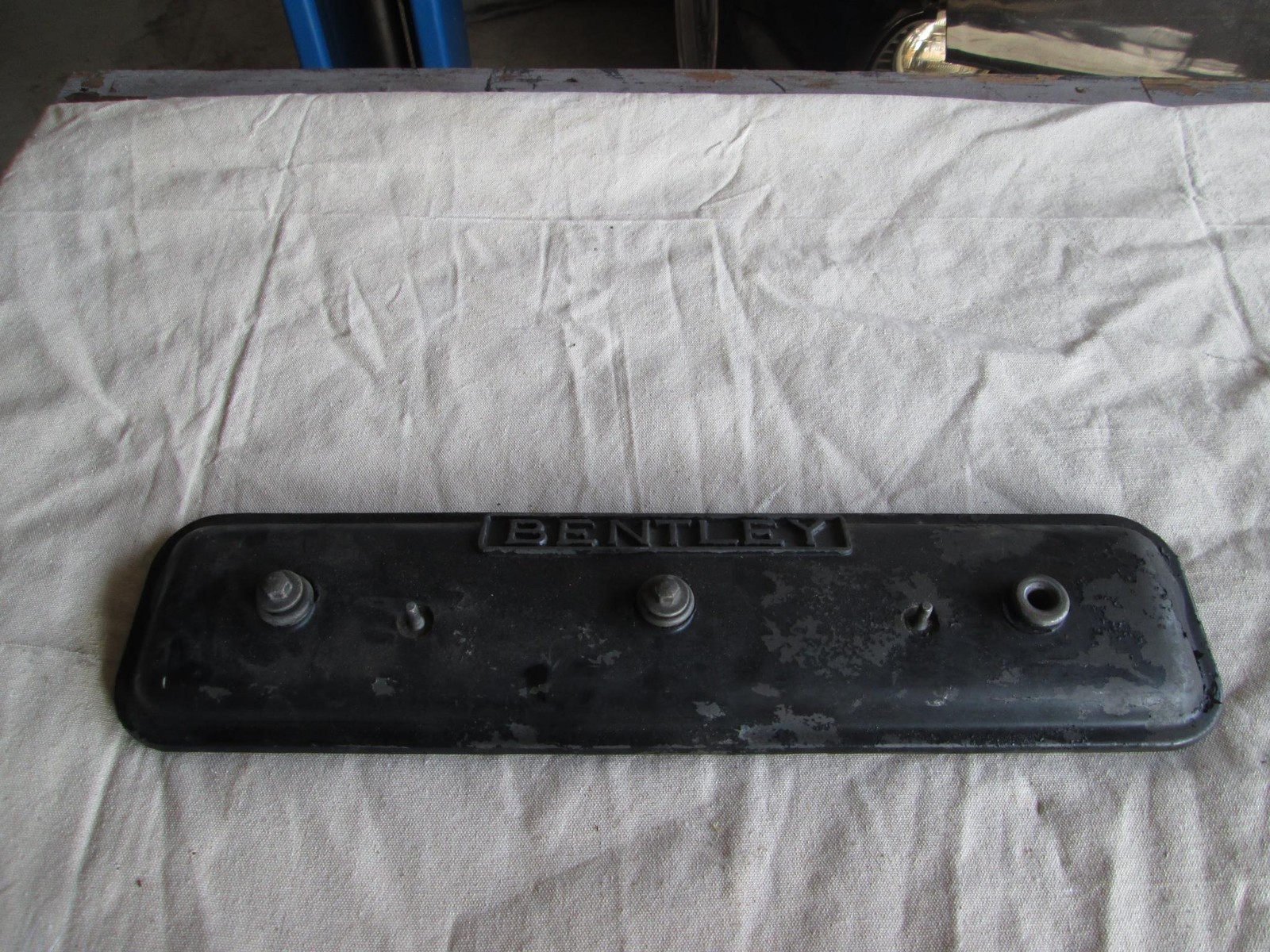 Bentley T1 65-80 Valve Cover Right/Left #1 (USED)
