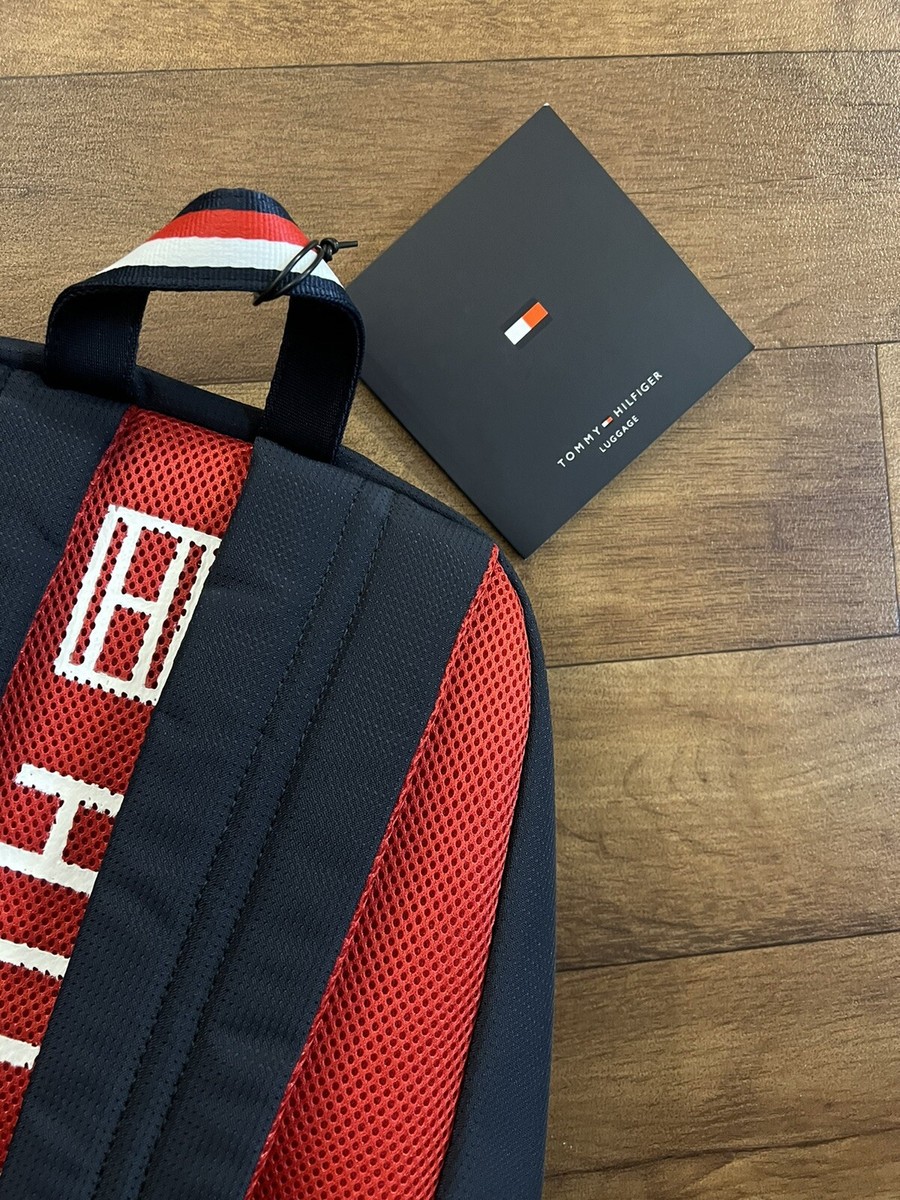 Tommy Hilfiger Men display picture 1