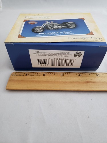 Hallmark Christmas Ornament Harley-Davidson 2002 VRSCA V-Rod 2004 QX8184 - Picture 2 of 3