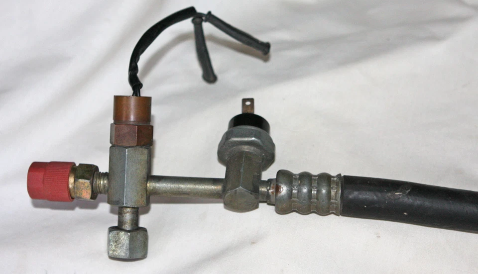 Manguera CA ORIGINAL DE FÁBRICA PORSCHE 944 944 573 095 03 Foto 3 de 4