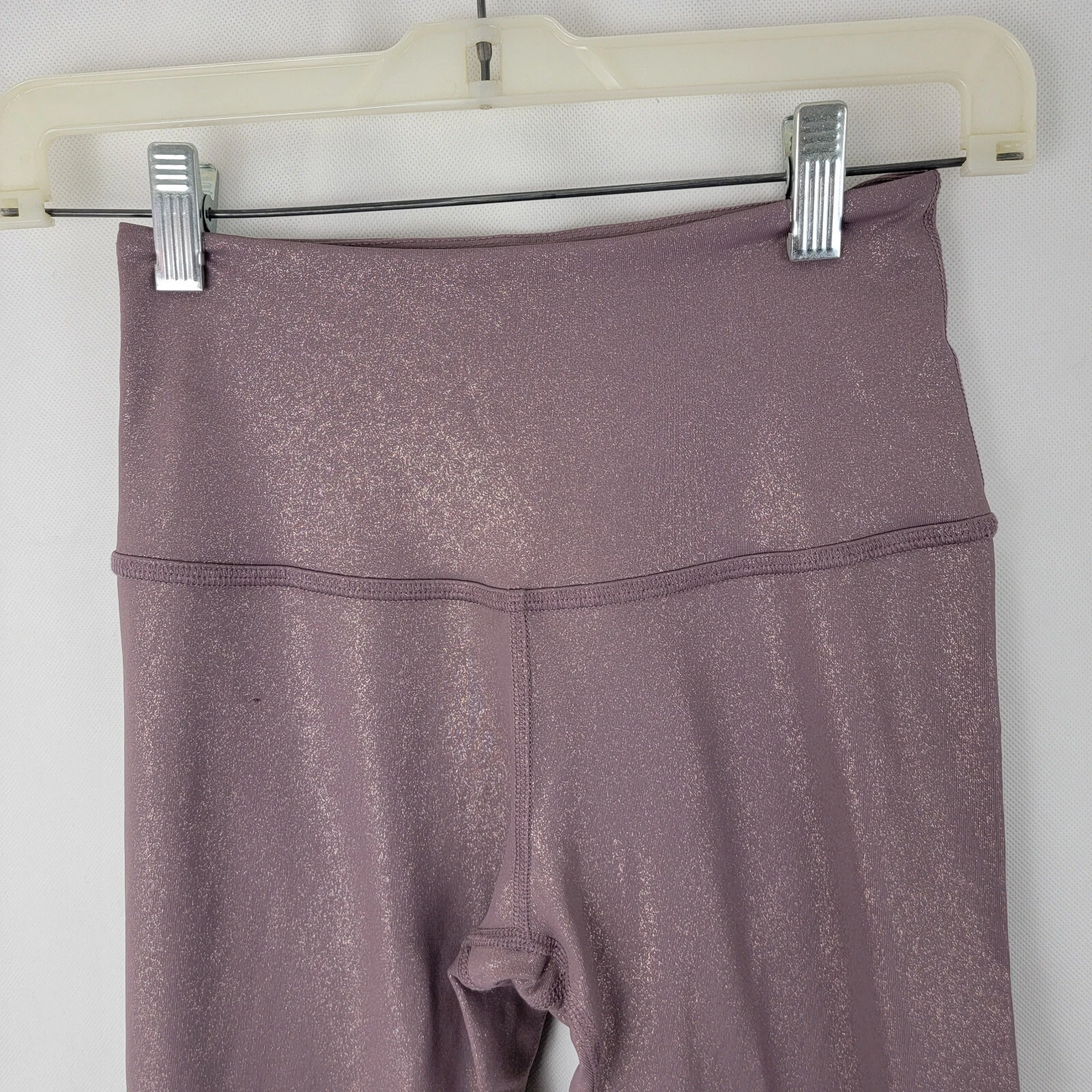 beyond-yoga twinkle high rise midi wild orchid rose gold leggings