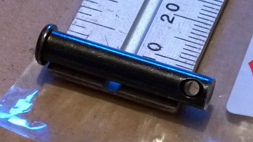 DR-125-200-250-350 GN-125 TU-250 SUZUKI Pin picchetto poggiapiedi posteriore P/N. 09200-06033 - Foto 4 di 4