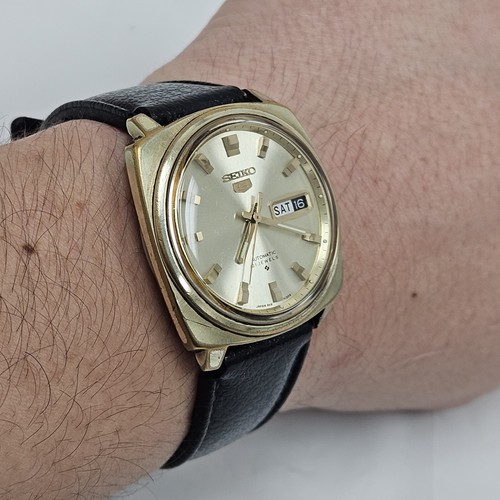 Vintage Seiko 5 Automatic Gold Plated 21 Jewels 6119-7143 Day Date Mens Watch - Picture 3 of 16