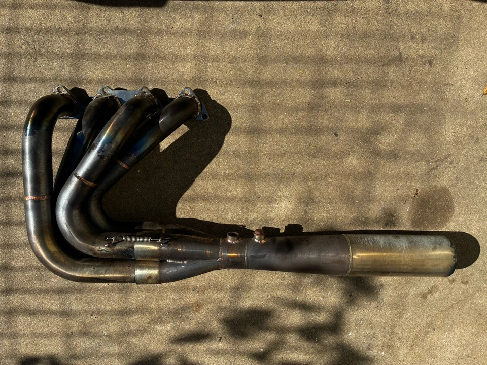 Sistema de escape lateral de rendimiento Acura Integra 1320 1994-2001 Foto 2 de 4