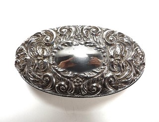 VINTAGE SILVER MOUNTED OVAL FORM BRUSH HALLMARKED BIRMINGHAM 1978 REF 88/1