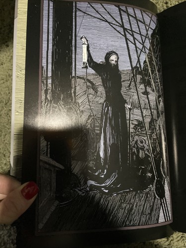 Hellboy Into the Silent Sea de Mignola & Gianni 2017 **FIRMADO** - Imagen 9 de 17