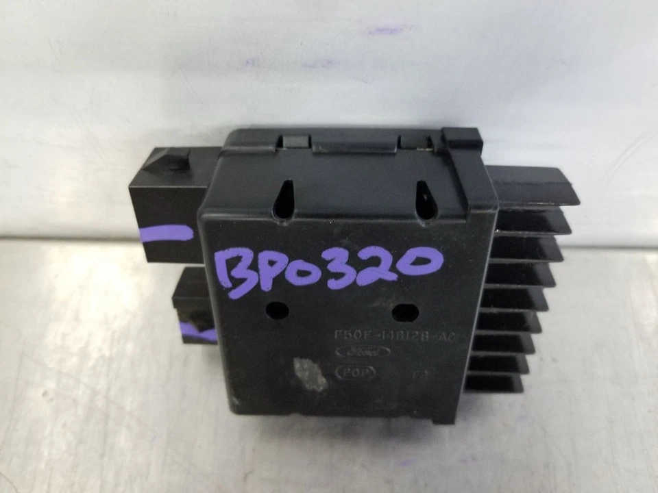 97 1997 LLINCOLN MARK VIII МОДУЛЬ КОНТРОЛЯ ТЕМПЕРАТУРЫ F50F14B128AC - Изображение 3 из 4