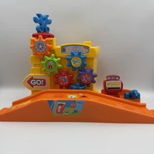 VTech Go Go Smart Wheels Ultimate RC Speedway Orange Pit Stop Base + Gears