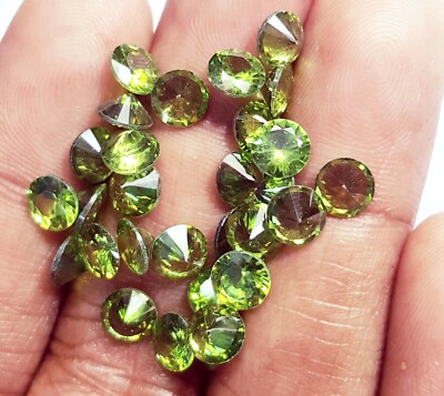 Saphir Naturel Patti Vert De 5.30 Ct, Ovale, Qualité Oeil Propre, Asterism, Taillé Excellent, Vrac - Origine Inde/Sri Lanka