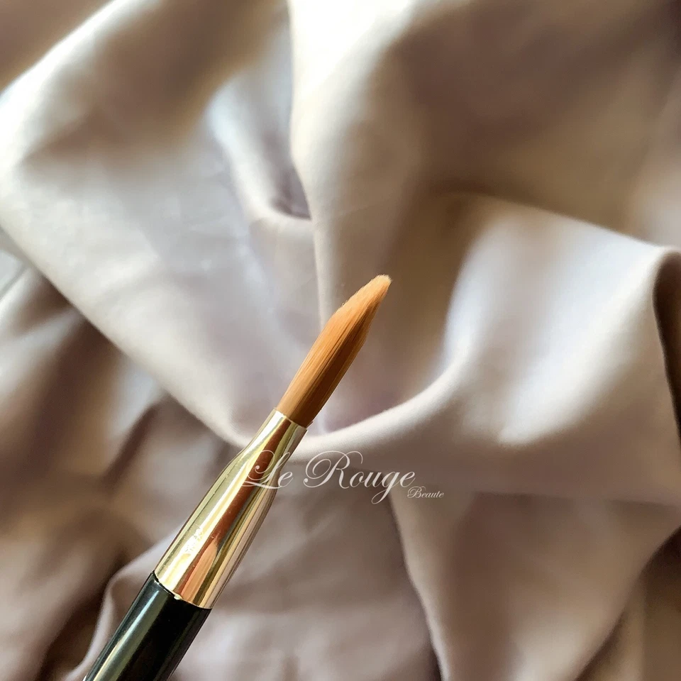 Cepillo base Chanel tamaño viaje (versión antigua) **elige tu color solo 1 pincel Foto 4 de 4