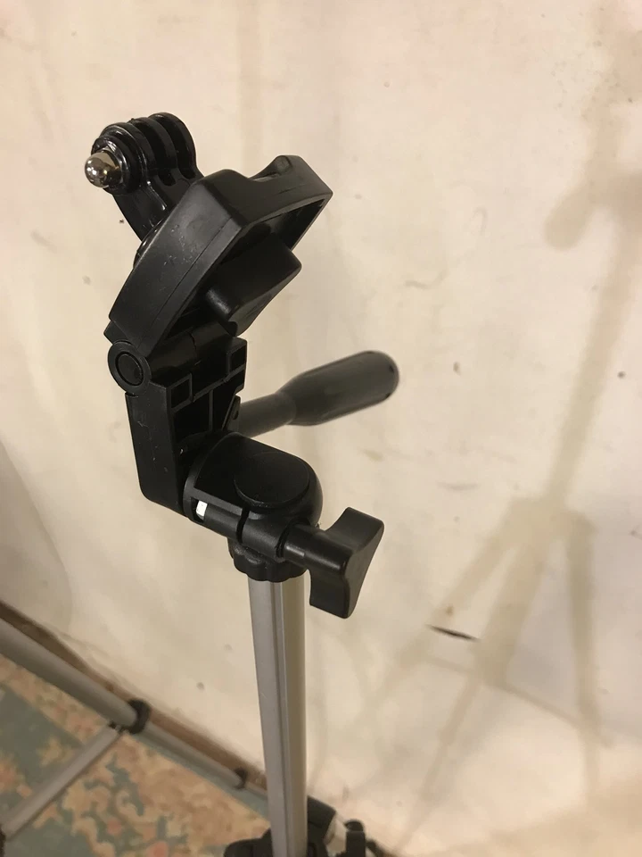 Tripods Targus TG-50TR 49” And Xitphoto 46” Good Condition C9pix4size.MAKE OFFER - Image 2 of 4