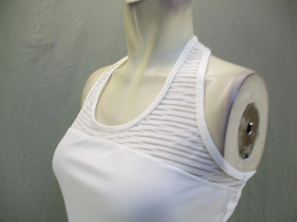 Camiseta sin mangas deportiva ajustada con cuello redondo de malla blanca talla S de MARIKA 597 Foto 4 de 4