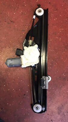 BMW E60 E61 01-09 5ER N/S/R FENSTERHEBER REGULATOR 7034387 7075673 6922319