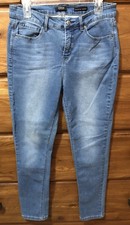 Curve Appeal Womens 12/31 Essential Skinny Lt Wash Jeans RN120246 W31 I27.5