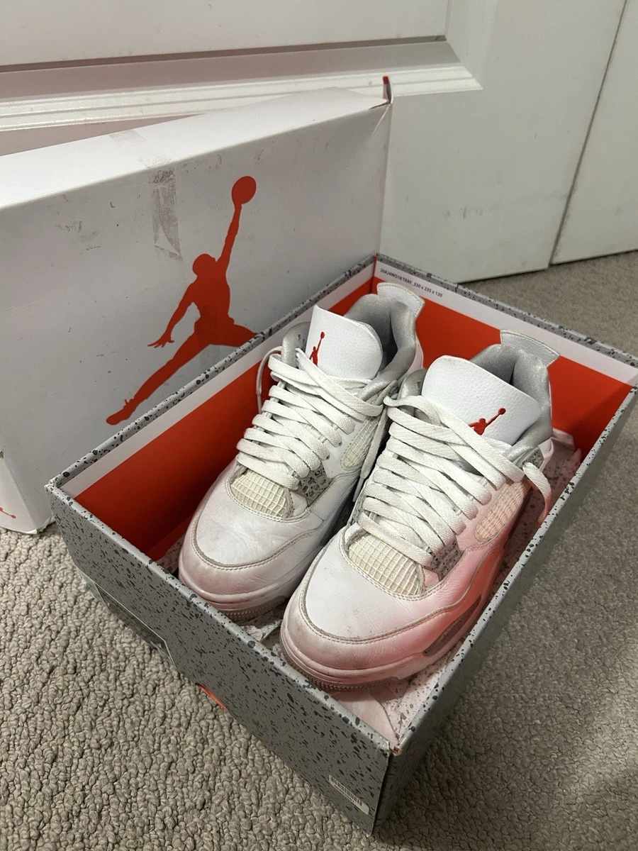 Preços baixos em Jordan 4 Retro Metal Oreo | eBay