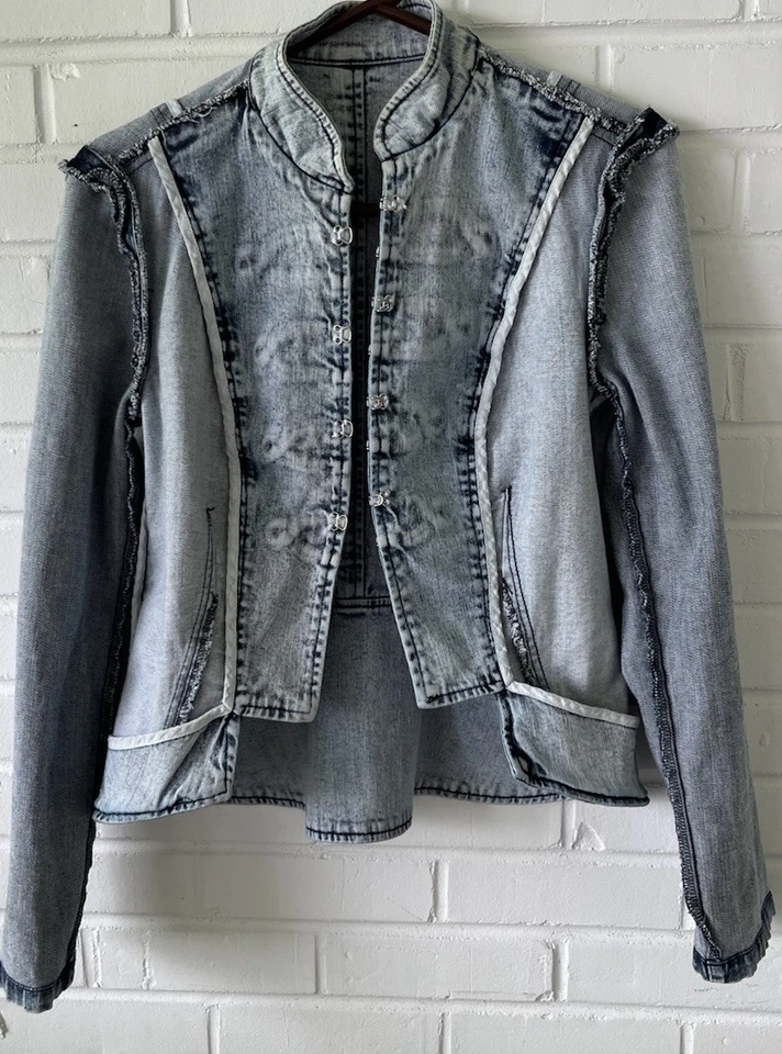 Chaqueta de mezclilla vintage Y2K Allen B por Allen Schwartz militar BOHO lavado ácido S/M Foto 4 de 4