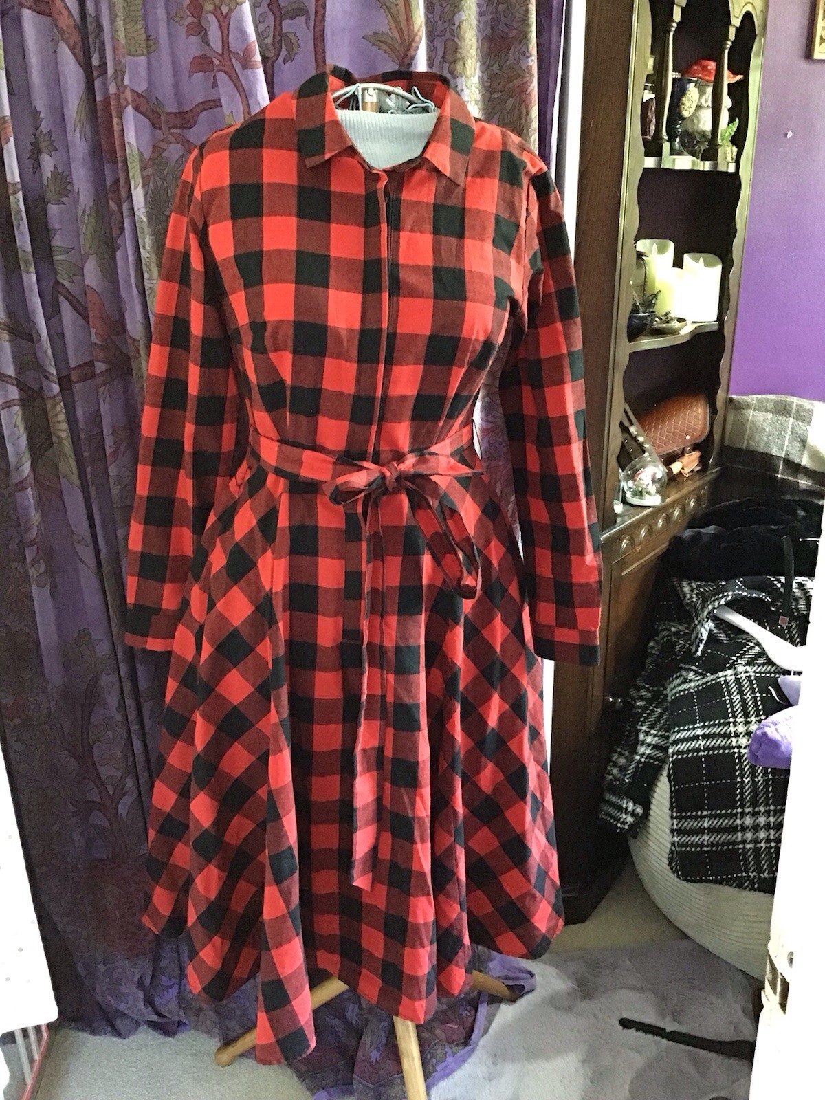 Picture 1 of 3