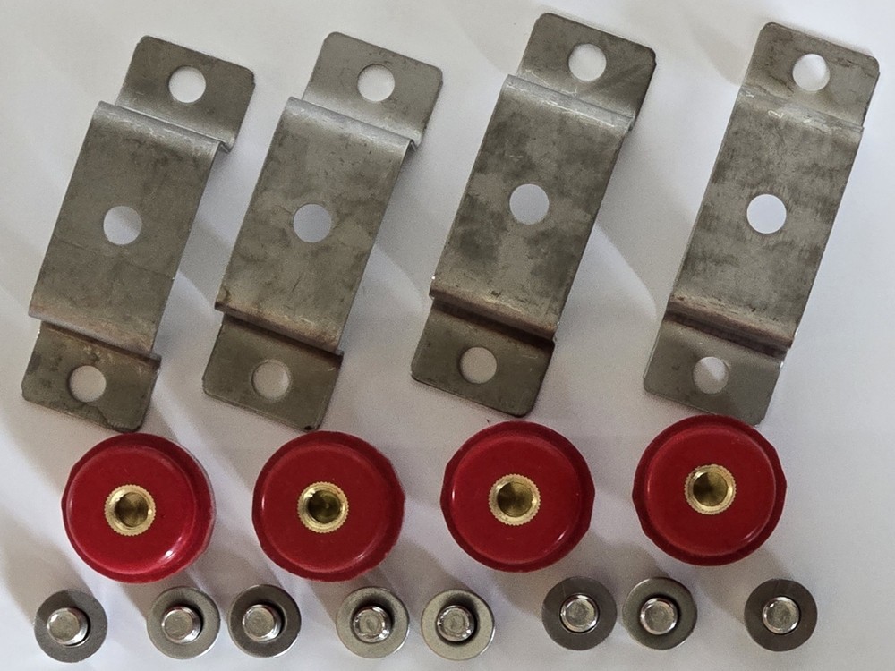 Lot (4) UL-Recognized 40mm x 40mm M10 Busbar Insulators + Brackets