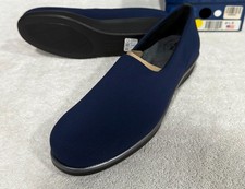 SAS Bliss Navy 8.5 Slim Slip On Women's Shoes New In Box Save Big