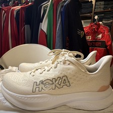 HOKA Mach 6 Men's Low Top Lace-Up Athletic Running Sneakers Beige