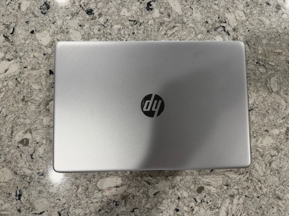 Portátil HP 15.6" (15-dy2005tg) | Pentium Gold 7505 | 8GB Ram | 256GB SSD | Win 11 Foto 3 de 4