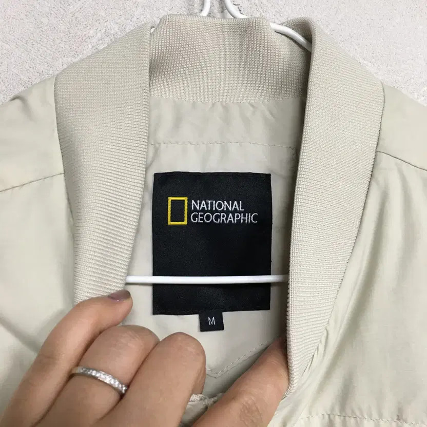 North Face 2022 Lightweight Men's Padded Jacket 95 - Pre-Owned thumbnail 4