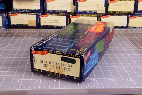 Nuevo en caja Roundhouse 3007 36' Fishbelly coche Virginia & Truckee, a través de Nevada's | Zustand: New
