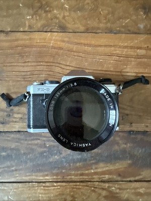 Yashica FX-D W/ Yashica Lens 135mm 1:2.8 Great!!