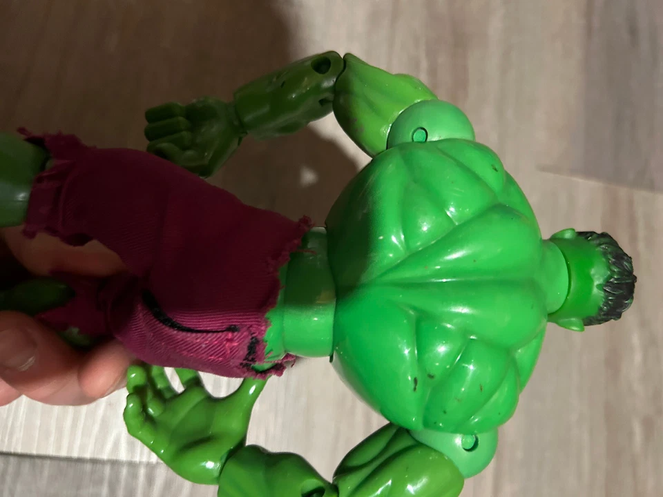 EL INCREÍBLE HULK 8-9" Marvel ToyBiz FAMOSAS COVERS SERIES AVENGERS LEGENDS Foto 4 de 4