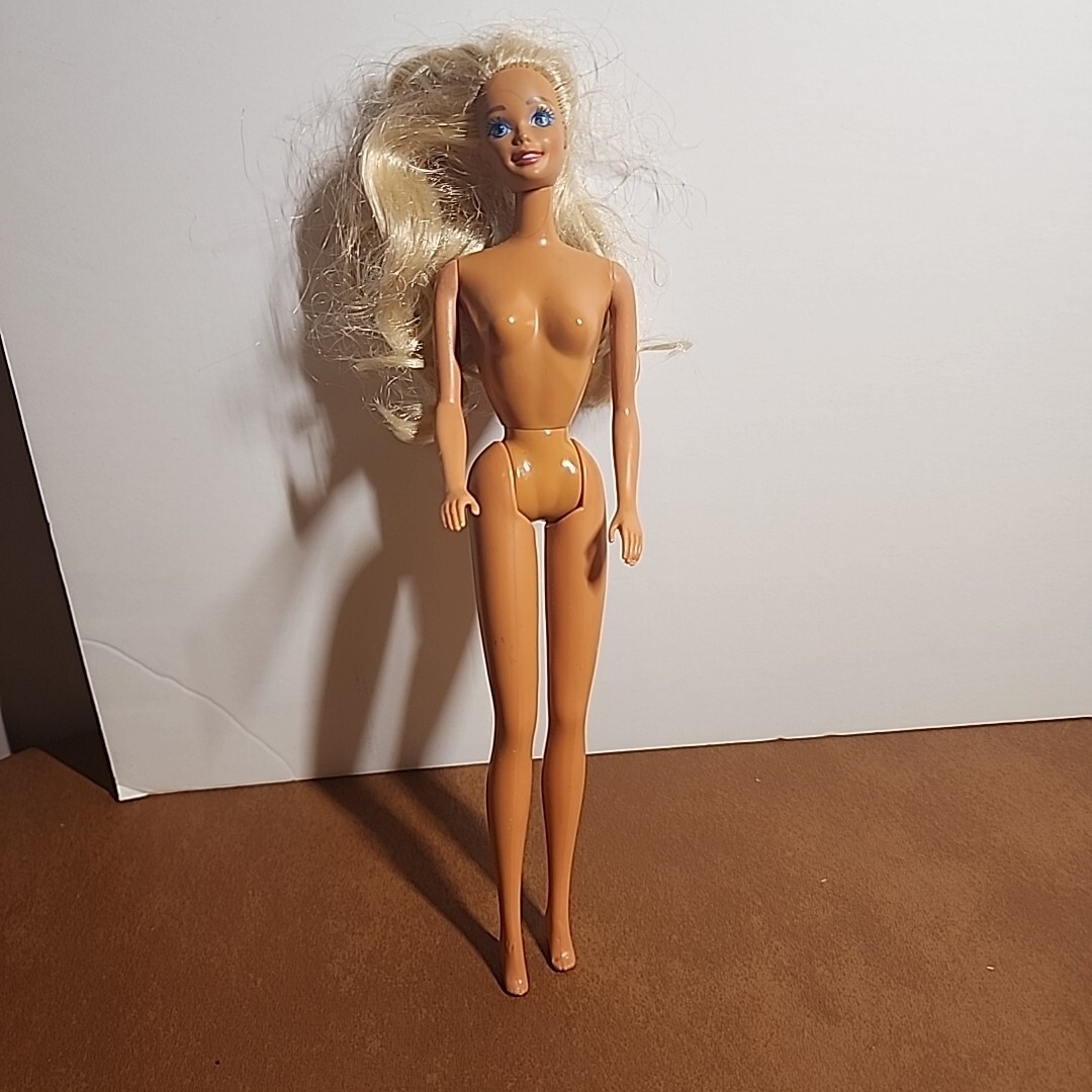 Barbie Eskimo 1997 – Dolls Of The World, Malaysia, Boîte Originale