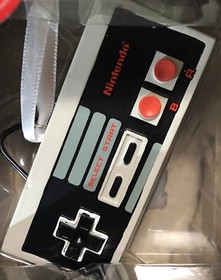 NEW Hallmark Nintendo Entertainment System NES Video Game Controller Ornament