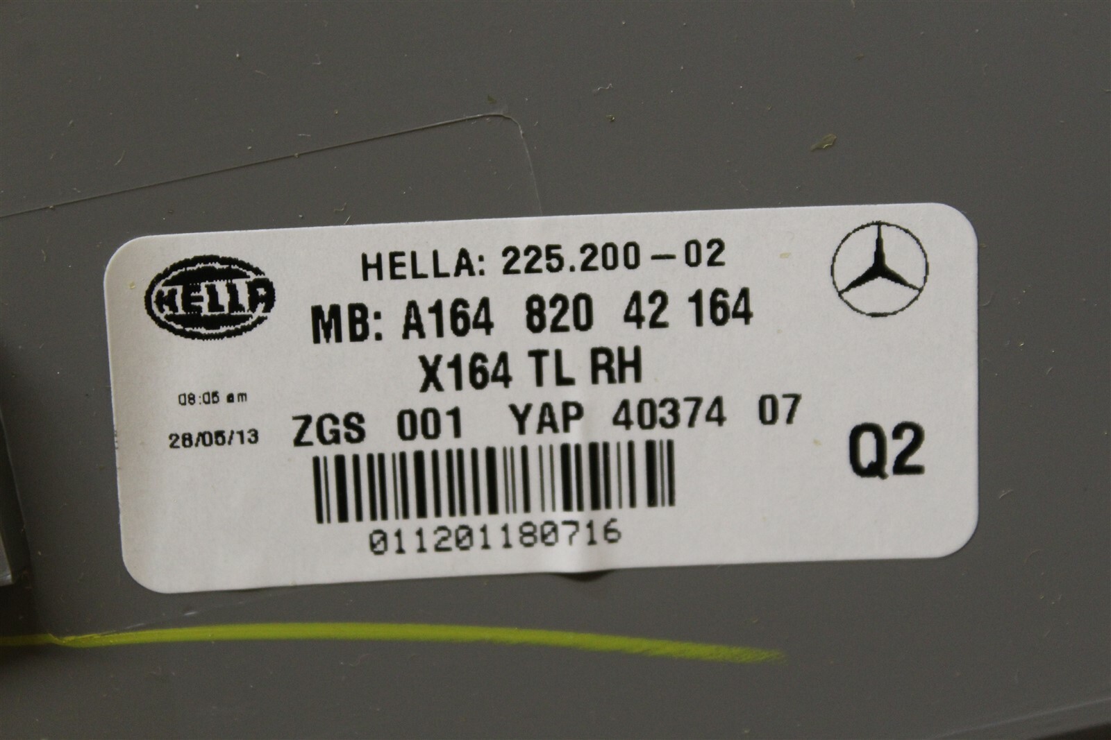 BRAND NEW MERCEDES-BENZ GL-Class OFF SIDE REAR LIGHT UNIT. for  