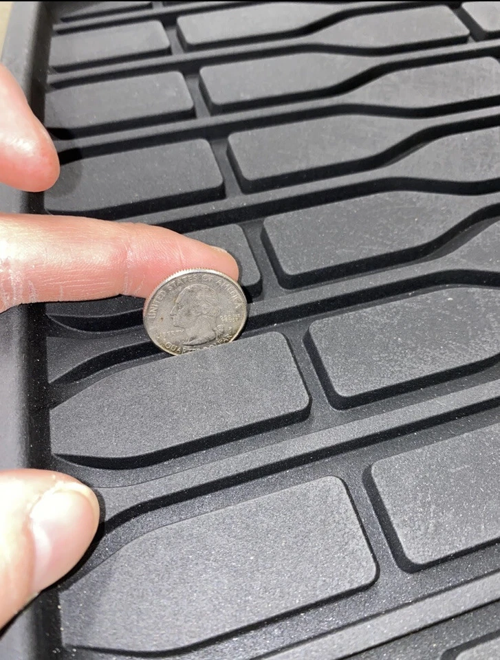 2021 - 2026 吉普大切诺基(2 行)WL74 全天候货运垫 82216645AA — 第 4/4 张图片