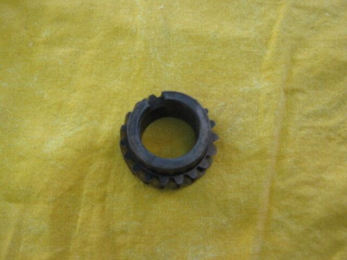 Yamaha XS 500 Zahnrad für Kurbelwelle rechts 19 Zähne A2684