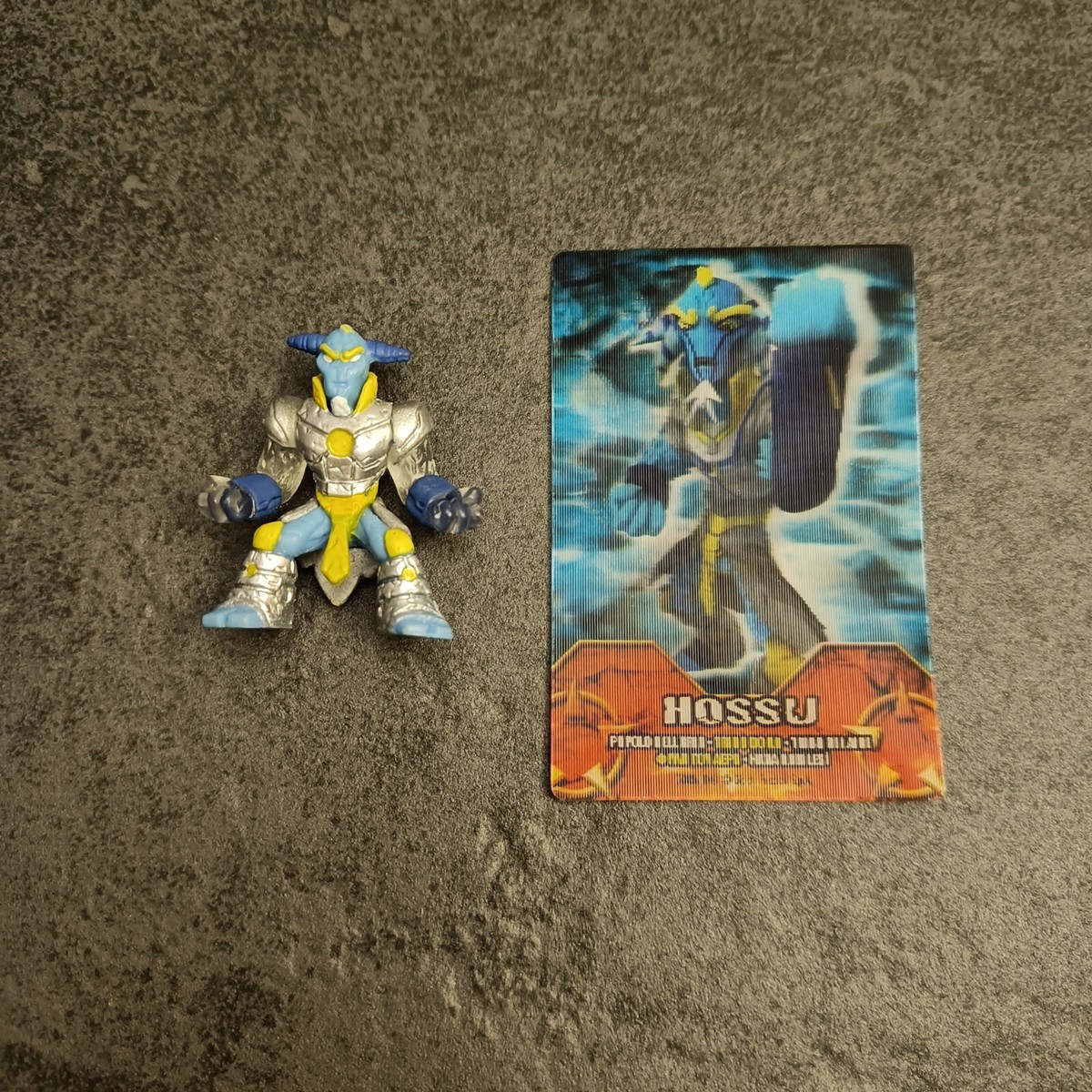 GORMITI SERIE 2012 NATURE UNLEASHED POPOLO DELL'ARIA HOSSU CARTA