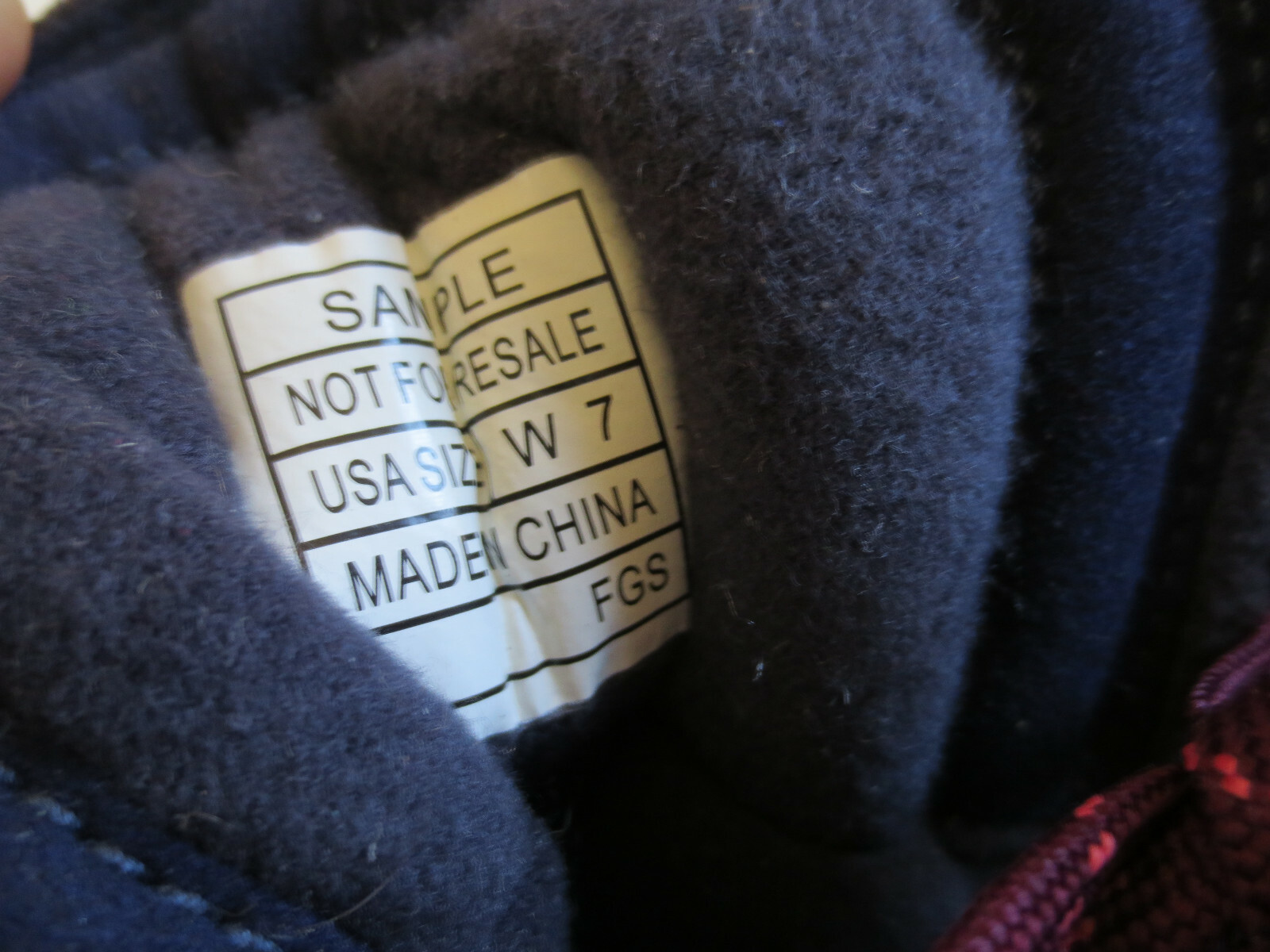North Face Thermoball Utility Blue/Red Mid Tall Puffer Boot Womens 7 Rare Sample image 6