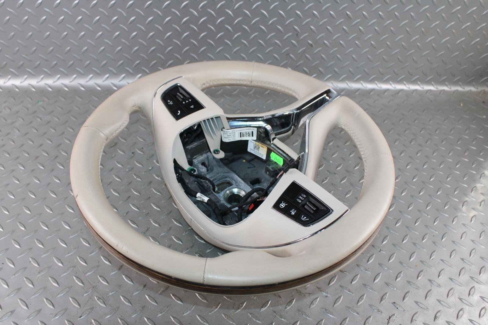 Maserati Ghibli 2014-2020 Steering wheel Tan