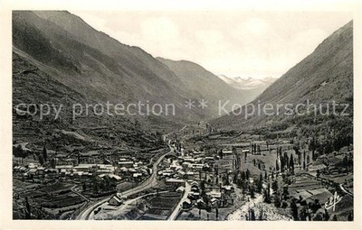Merens-les-Vals Le Village et le Defile de la Ligne du Transpyreneen