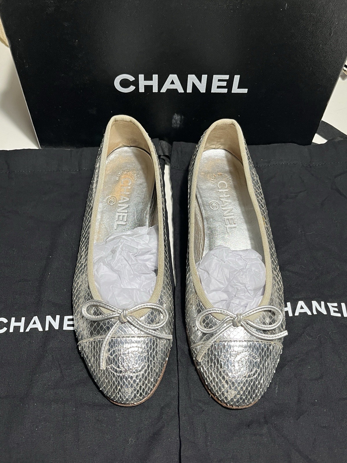 Chanel Silver Snake Python Leather Ballet Flats S… - image 1