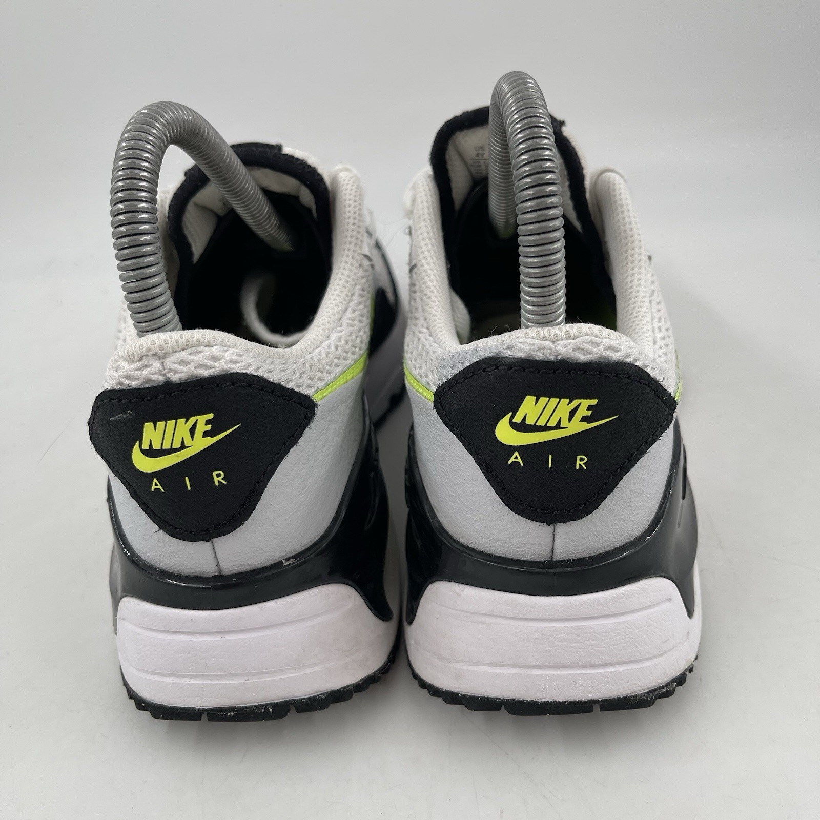 SAOLA Scarpe da ginnastica Nike Big Kids Air Max SYSTM GS taglia 4 Y bianche Volt Lime stringate