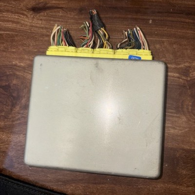 1992 Subaru SVX 3.3 LSL Engine Computer Control Module ECU 22611AA680 93-94